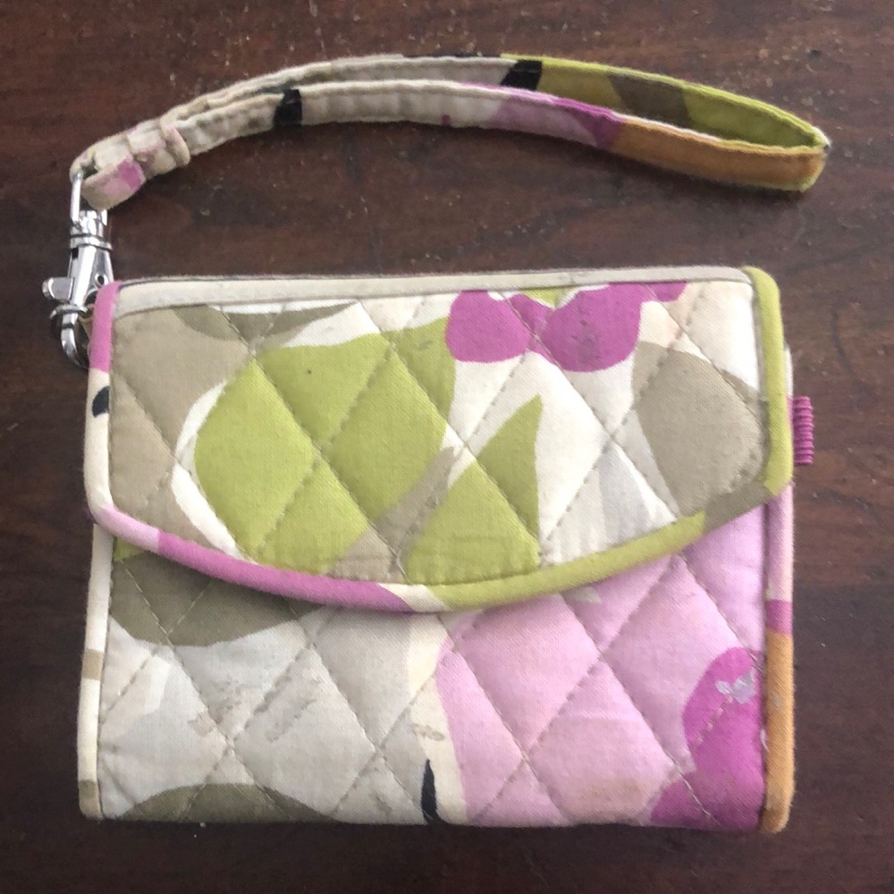 Vera Bradley Super Smart Wristlet Wallet Portobello Road  Retired